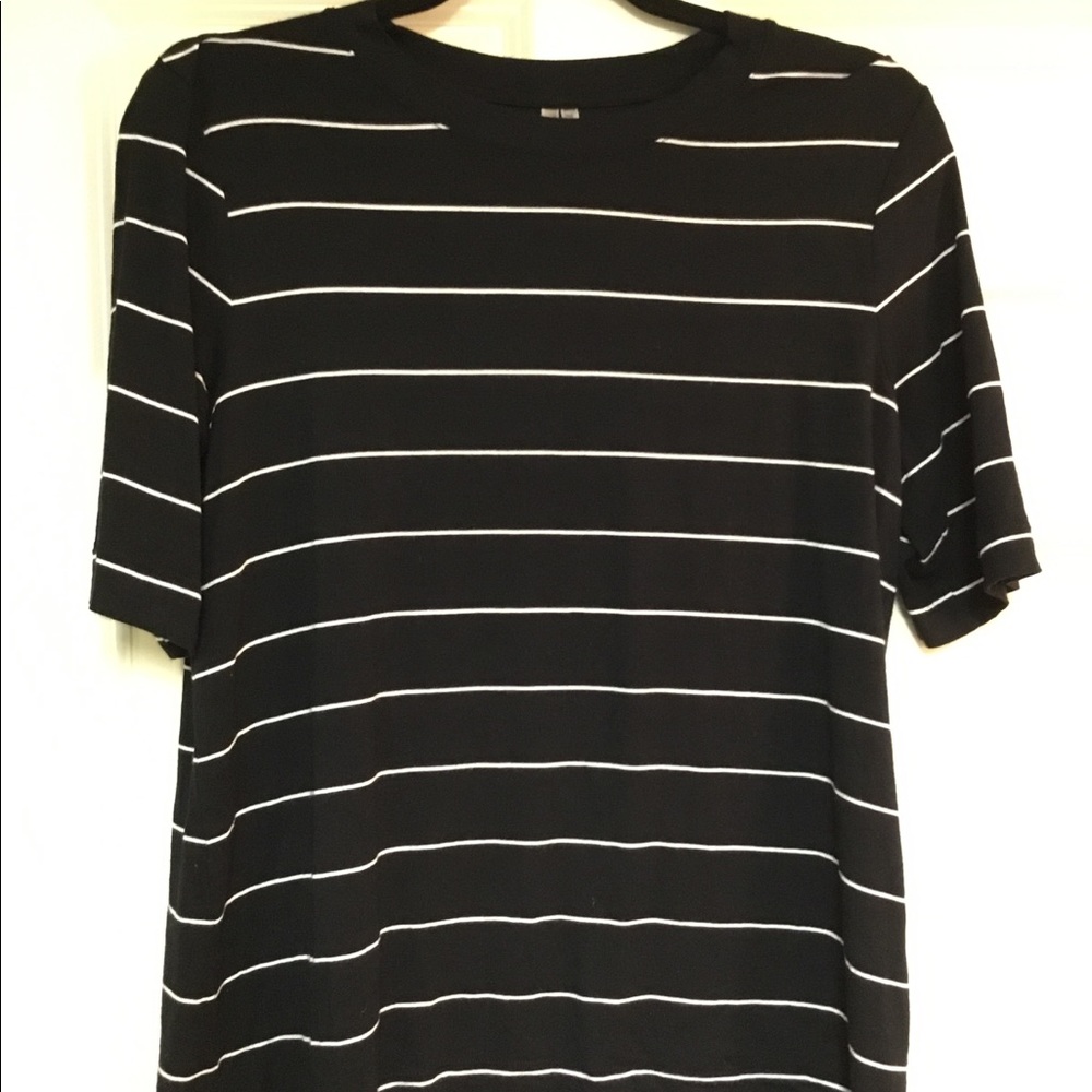 Banana Republic black and white striped shirt.